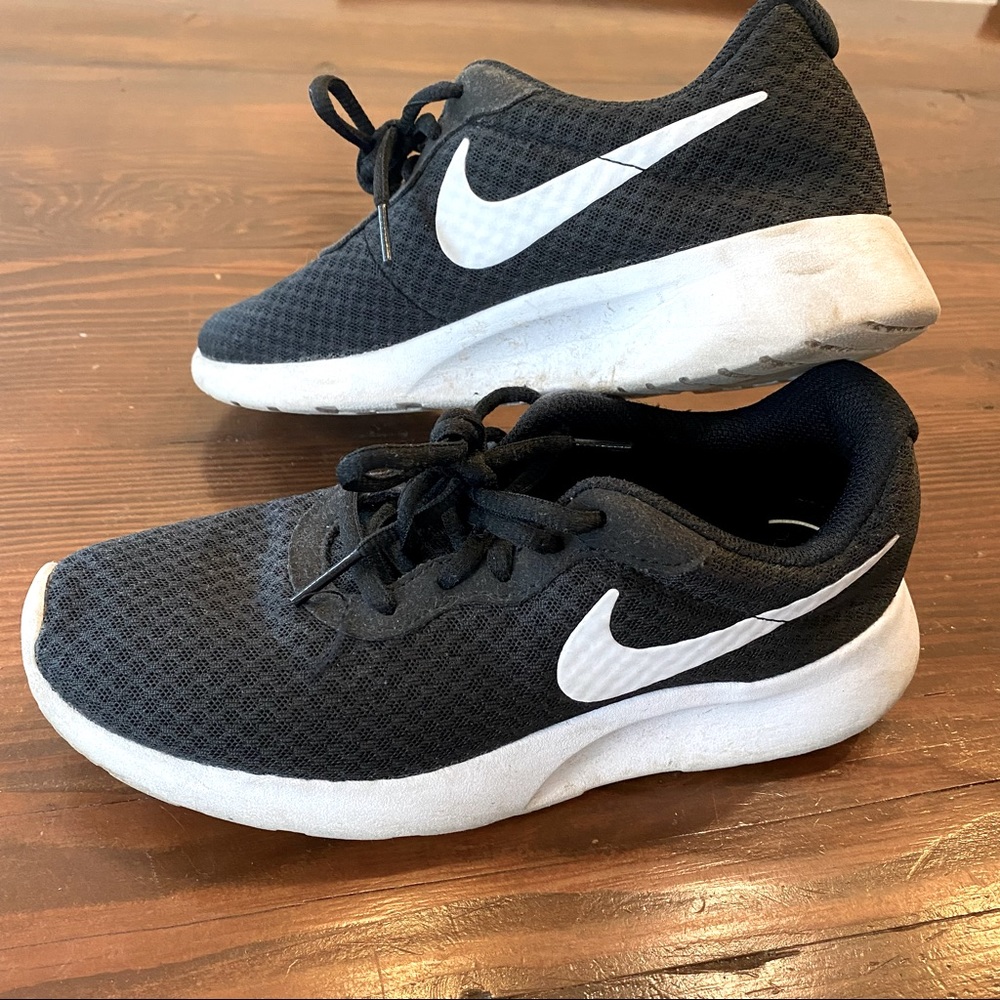 Black Nike shoes